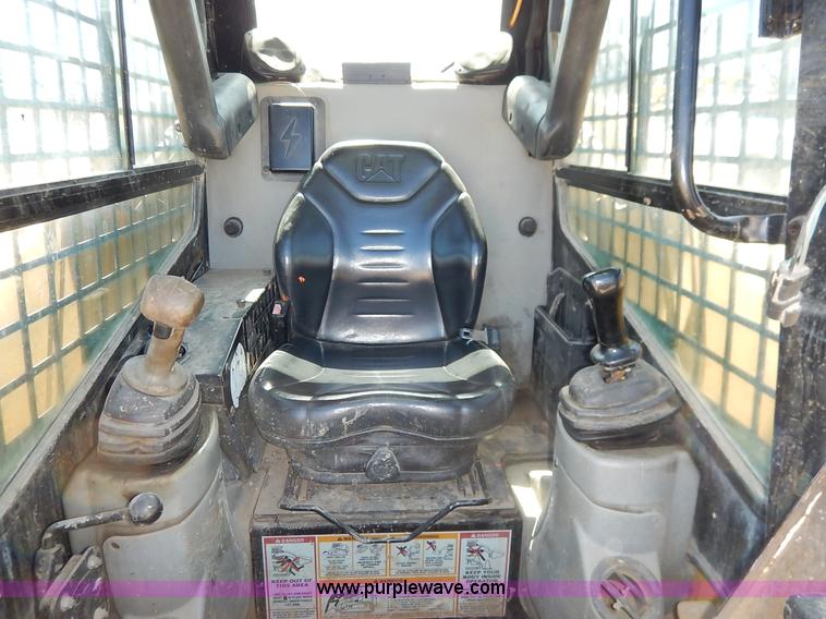 image for item K6759 2003 Caterpillar 257 skid steer