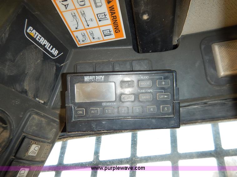 image for item K6759 2003 Caterpillar 257 skid steer