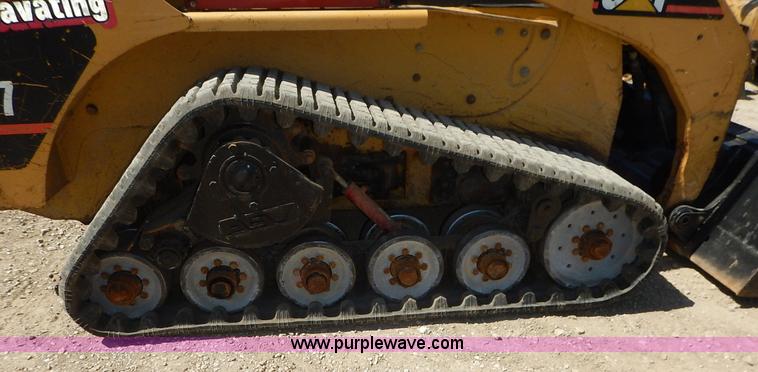 image for item K6759 2003 Caterpillar 257 skid steer
