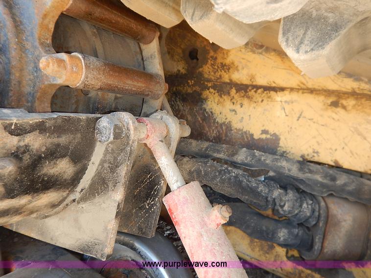 image for item K6759 2003 Caterpillar 257 skid steer