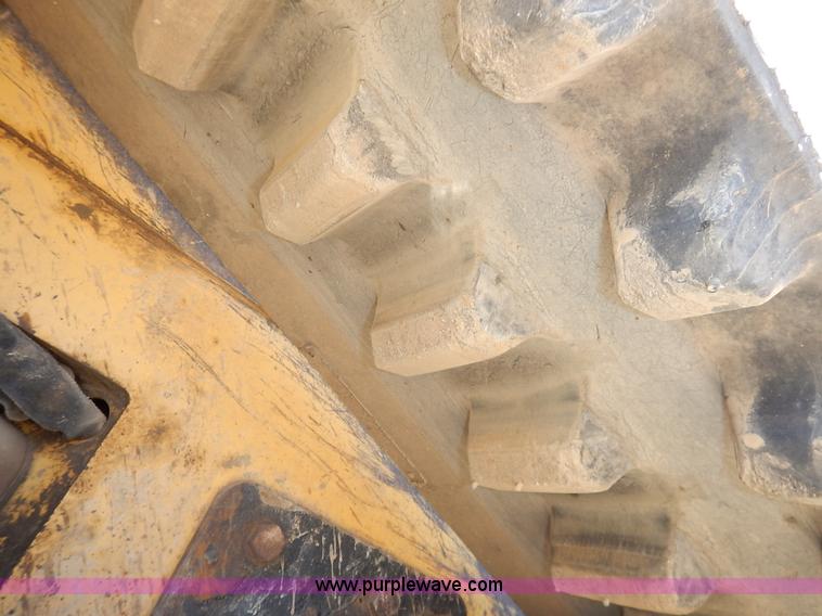 image for item K6759 2003 Caterpillar 257 skid steer