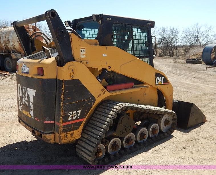 image for item K6760 2003 Caterpillar 257 skid steer