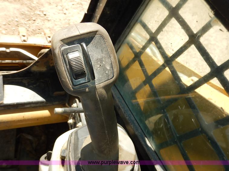image for item K6760 2003 Caterpillar 257 skid steer