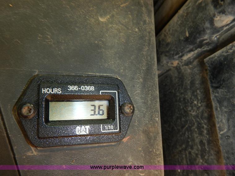 image for item K6760 2003 Caterpillar 257 skid steer