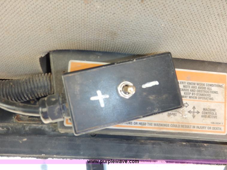 image for item K6760 2003 Caterpillar 257 skid steer