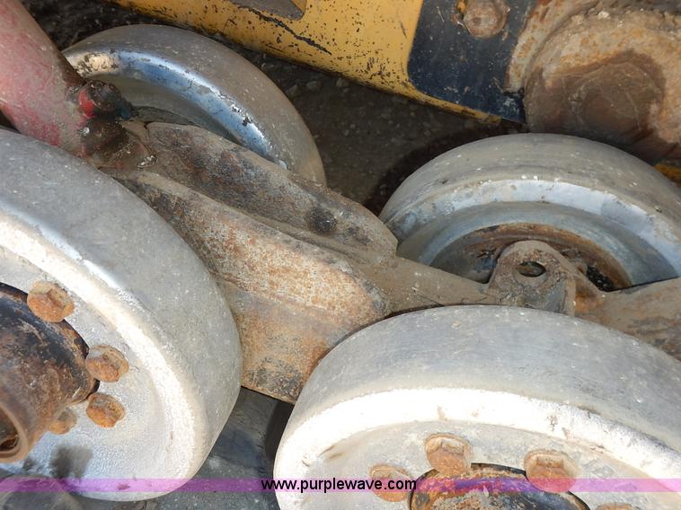 image for item K6760 2003 Caterpillar 257 skid steer