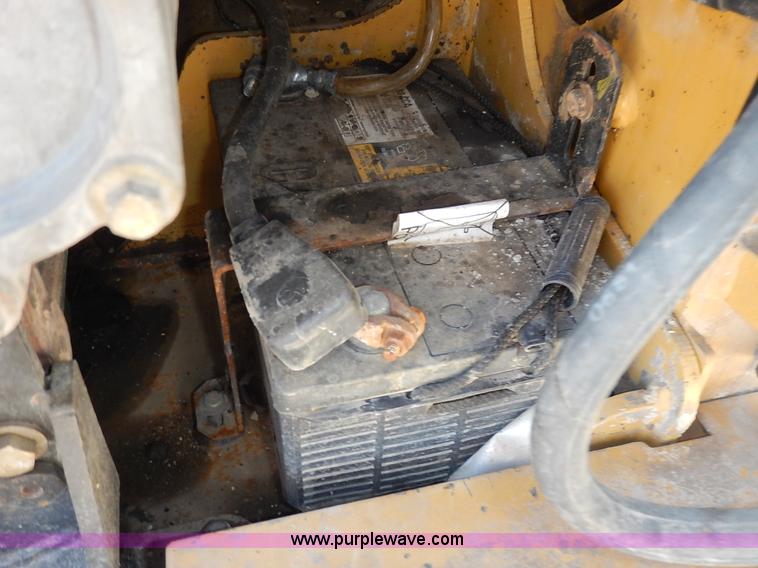 image for item K6760 2003 Caterpillar 257 skid steer