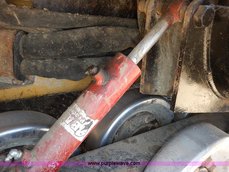 image for item K6760 2003 Caterpillar 257 skid steer