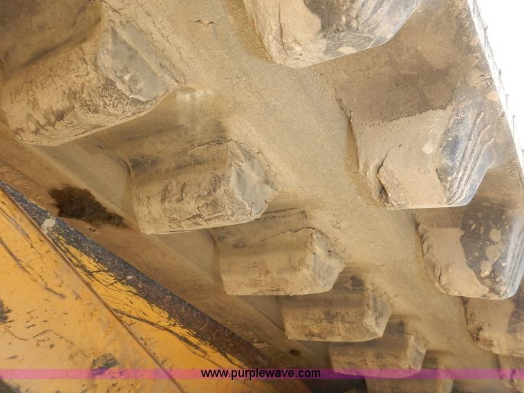 image for item K6760 2003 Caterpillar 257 skid steer