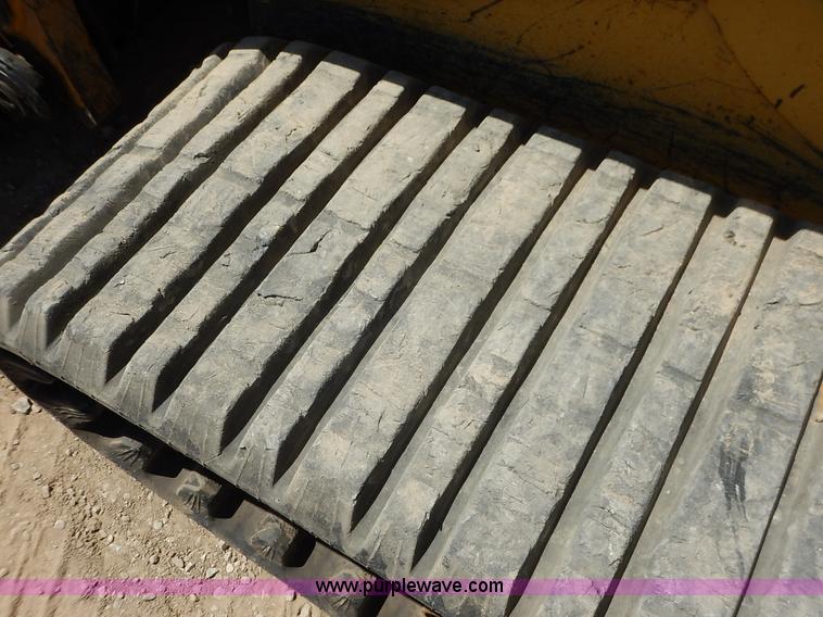 image for item K6760 2003 Caterpillar 257 skid steer