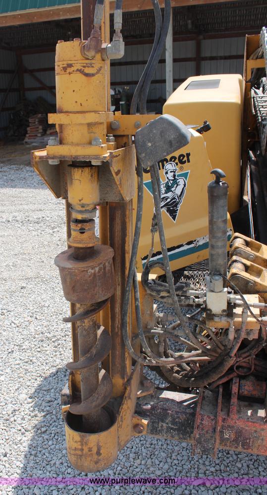 image for item K6763 2001 Vermeer D24X33 directional drill