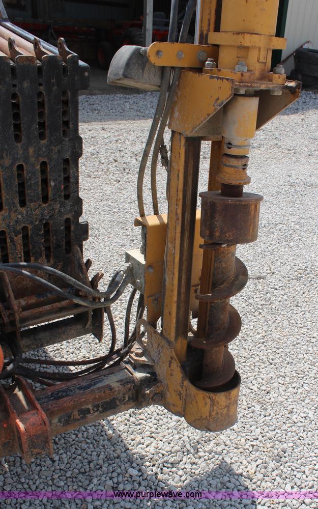 image for item K6763 2001 Vermeer D24X33 directional drill