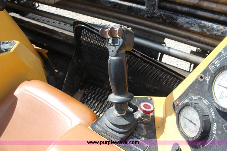 image for item K6763 2001 Vermeer D24X33 directional drill