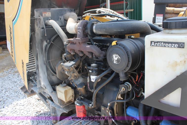 image for item K6763 2001 Vermeer D24X33 directional drill