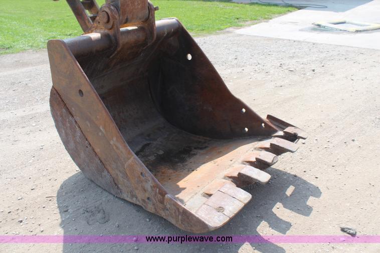 image for item K6841 1973 Caterpillar 225 excavator