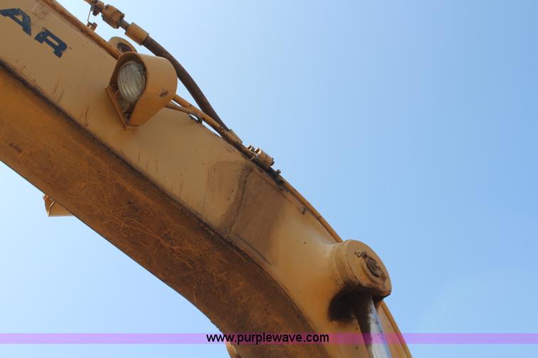 image for item K6841 1973 Caterpillar 225 excavator