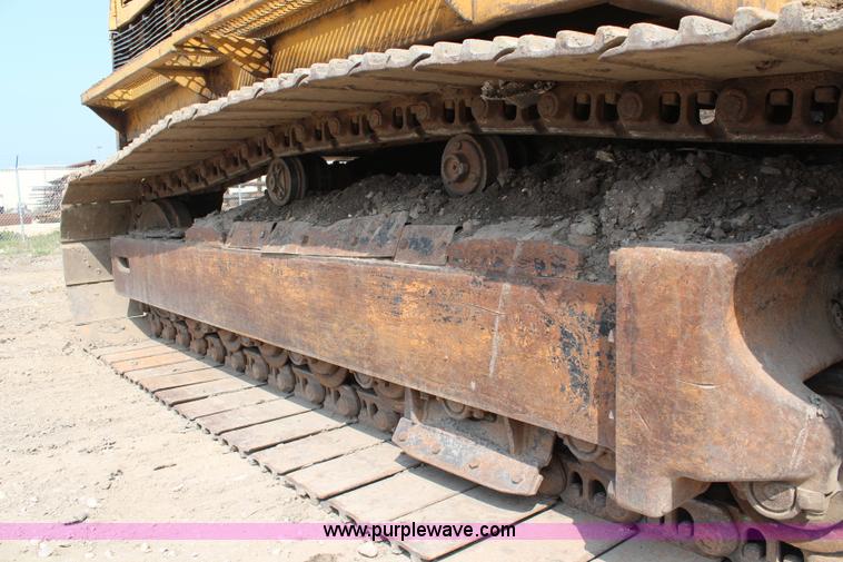 image for item K6841 1973 Caterpillar 225 excavator