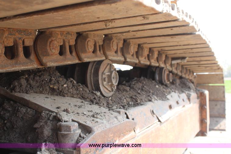 image for item K6841 1973 Caterpillar 225 excavator