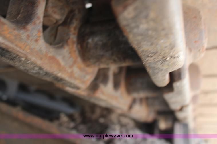 image for item K6841 1973 Caterpillar 225 excavator