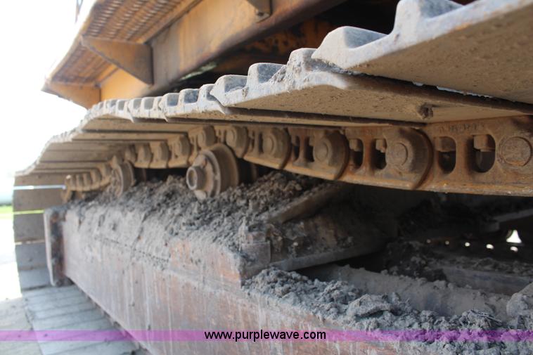 image for item K6841 1973 Caterpillar 225 excavator