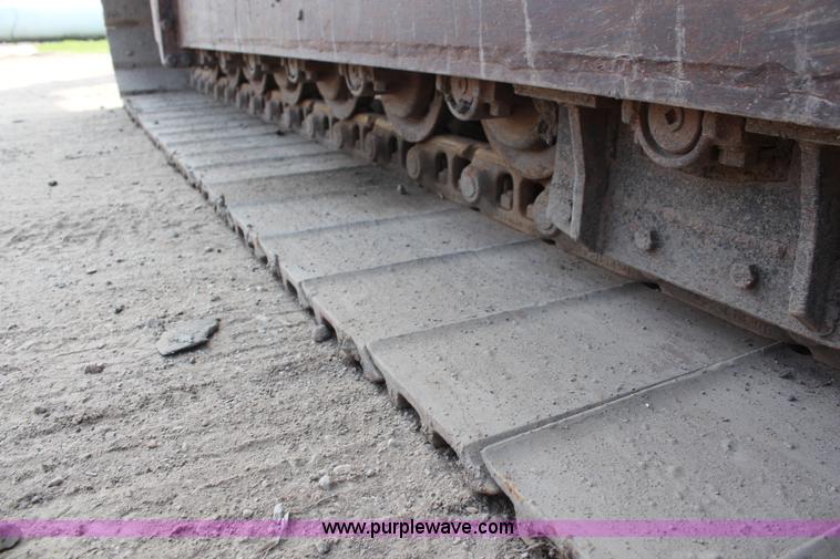 image for item K6841 1973 Caterpillar 225 excavator