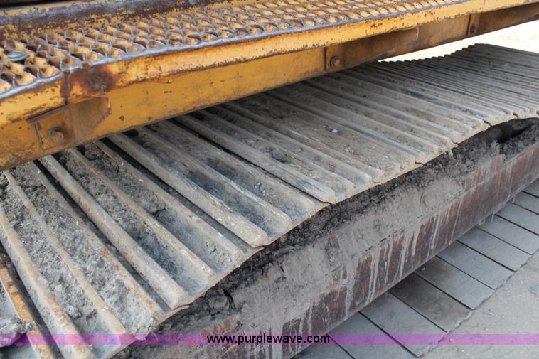 image for item K6841 1973 Caterpillar 225 excavator