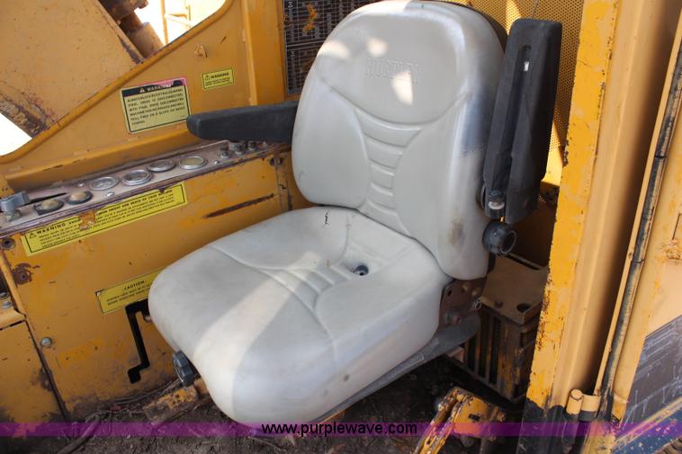 image for item K6841 1973 Caterpillar 225 excavator