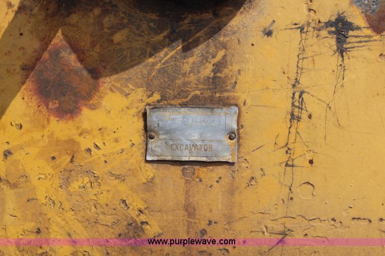 image for item K6841 1973 Caterpillar 225 excavator