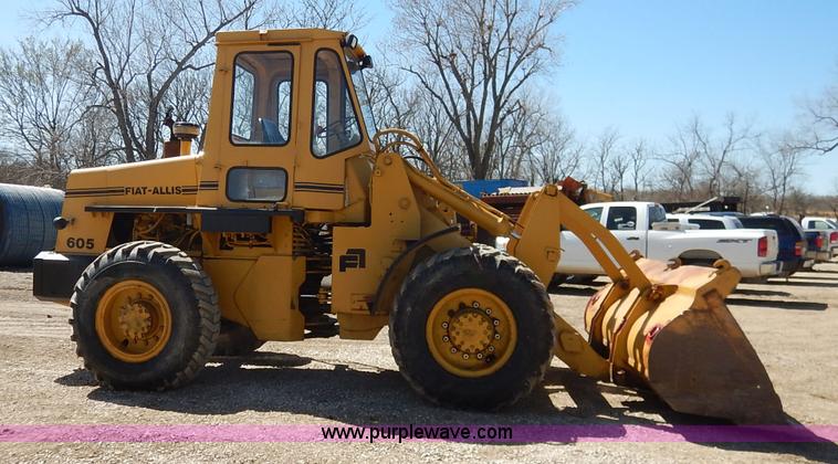 image for item K7031 Fiat-Allis 605 wheel loader