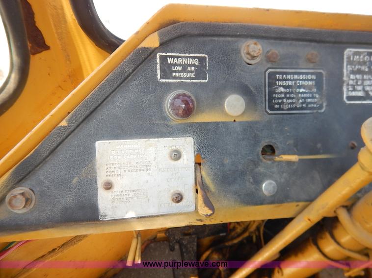 image for item K7031 Fiat-Allis 605 wheel loader