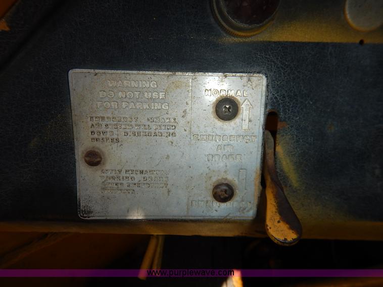 image for item K7031 Fiat-Allis 605 wheel loader