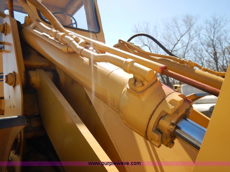 image for item K7031 Fiat-Allis 605 wheel loader