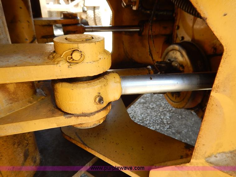 image for item K7031 Fiat-Allis 605 wheel loader