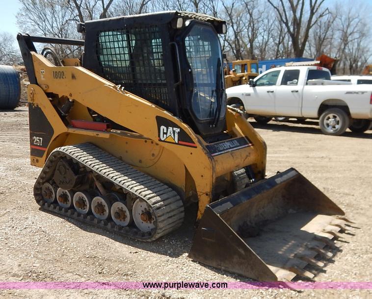 image for item K7179 2003 Caterpillar 257 skid steer