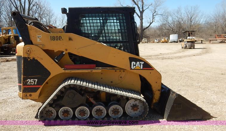image for item K7179 2003 Caterpillar 257 skid steer