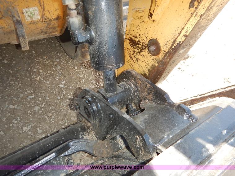 image for item K7179 2003 Caterpillar 257 skid steer