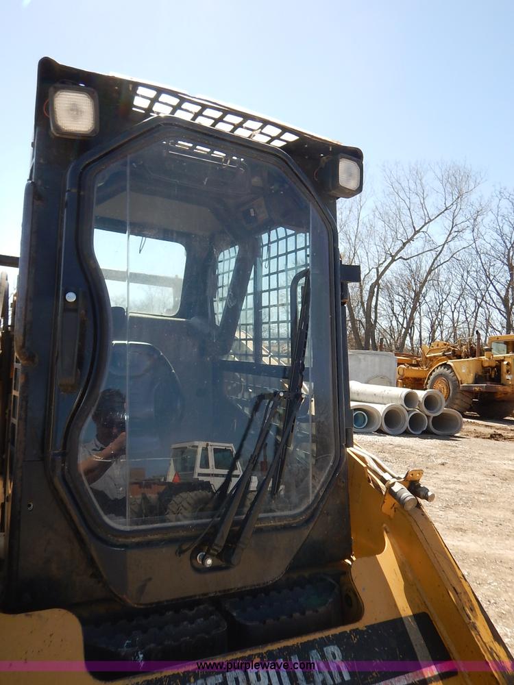 image for item K7179 2003 Caterpillar 257 skid steer