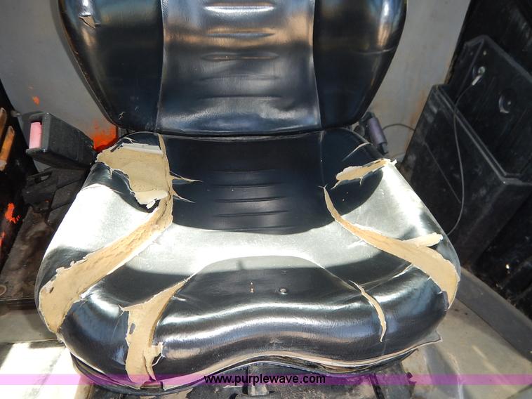 image for item K7179 2003 Caterpillar 257 skid steer