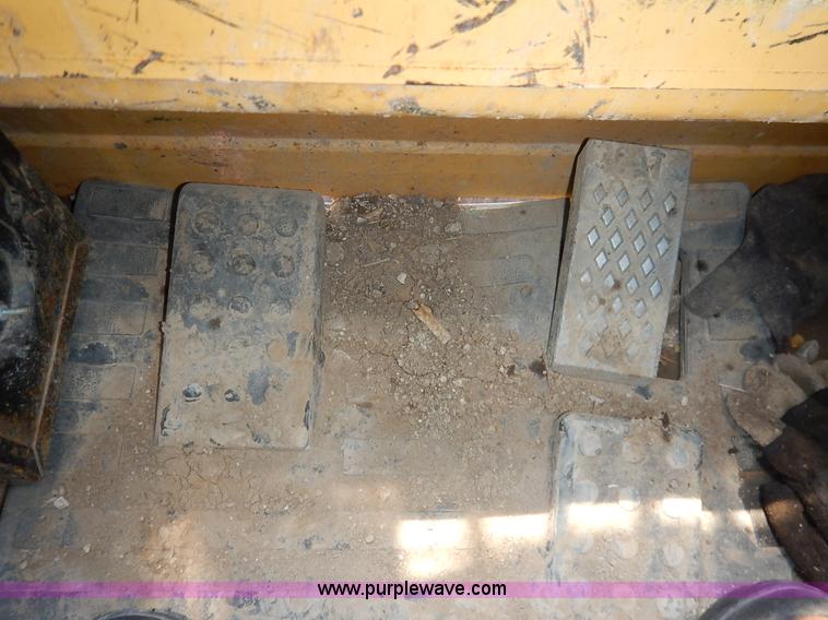 image for item K7179 2003 Caterpillar 257 skid steer