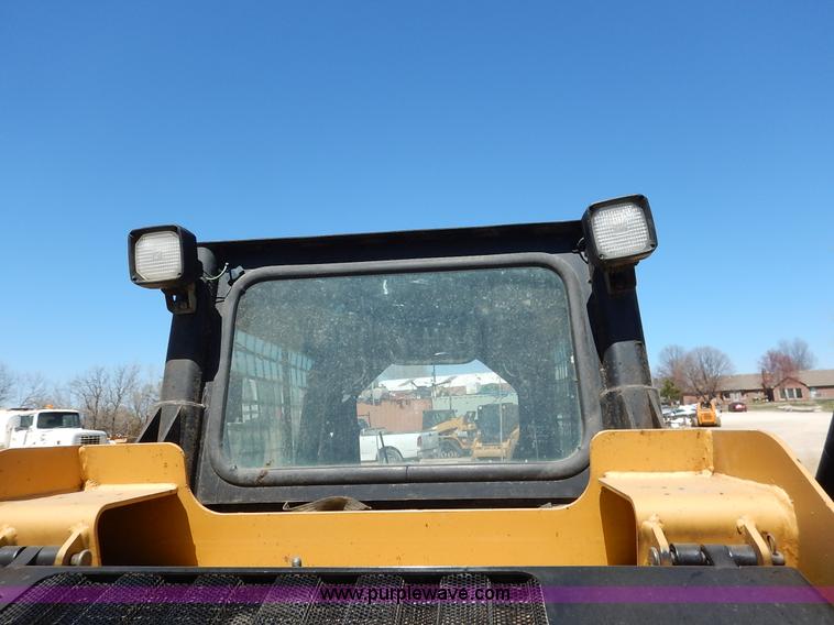 image for item K7179 2003 Caterpillar 257 skid steer