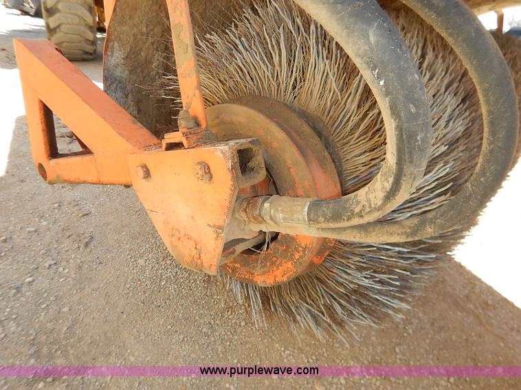 image for item K7342 Broce Broom