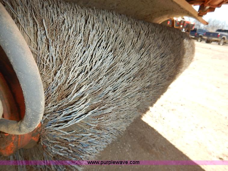 image for item K7342 Broce Broom