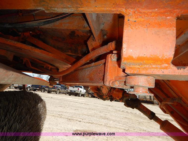 image for item K7342 Broce Broom