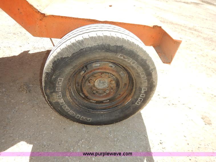 image for item K7342 Broce Broom