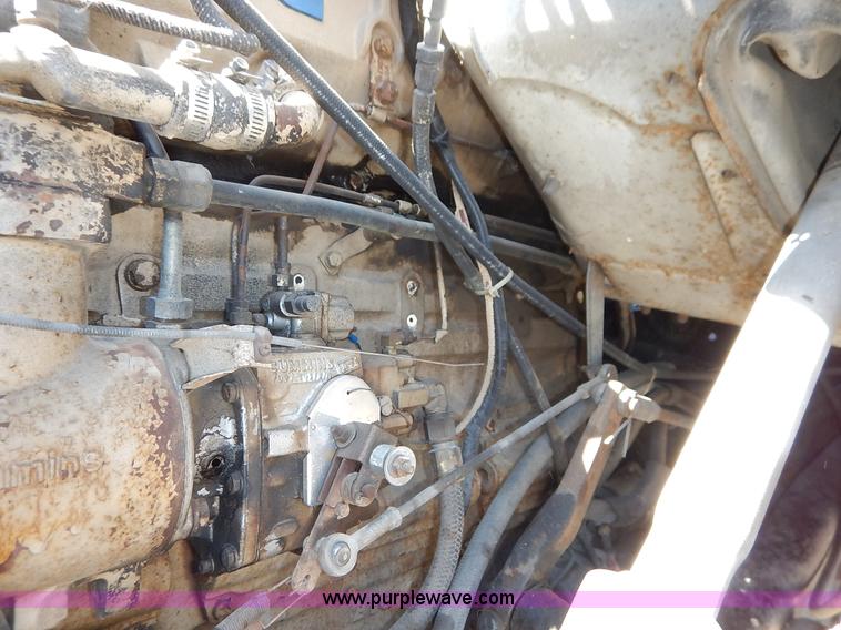 image for item K7343 1983 Ford LNT9000 semi truck