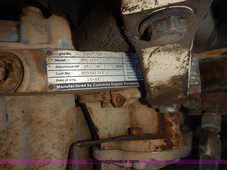 image for item K7343 1983 Ford LNT9000 semi truck