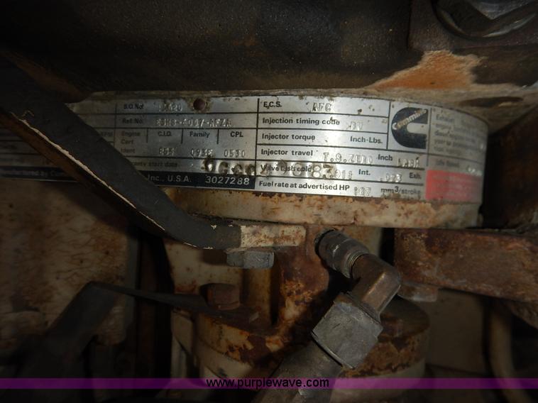 image for item K7343 1983 Ford LNT9000 semi truck