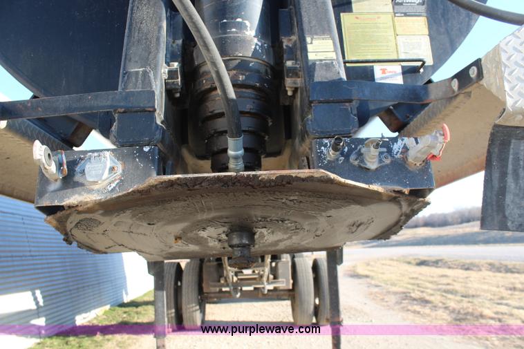 image for item K8769 2002 Travis barrel bed end dump trailer