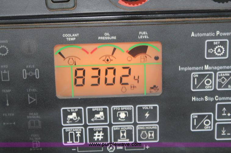 image for item K8931 2002 John Deere 9520 4WD tractor