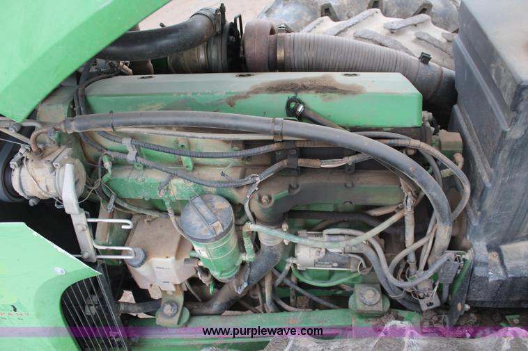 image for item K8931 2002 John Deere 9520 4WD tractor